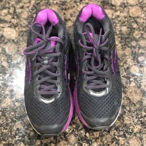 Brooks Ariel Running Shoes, Sz 8.5, Wide